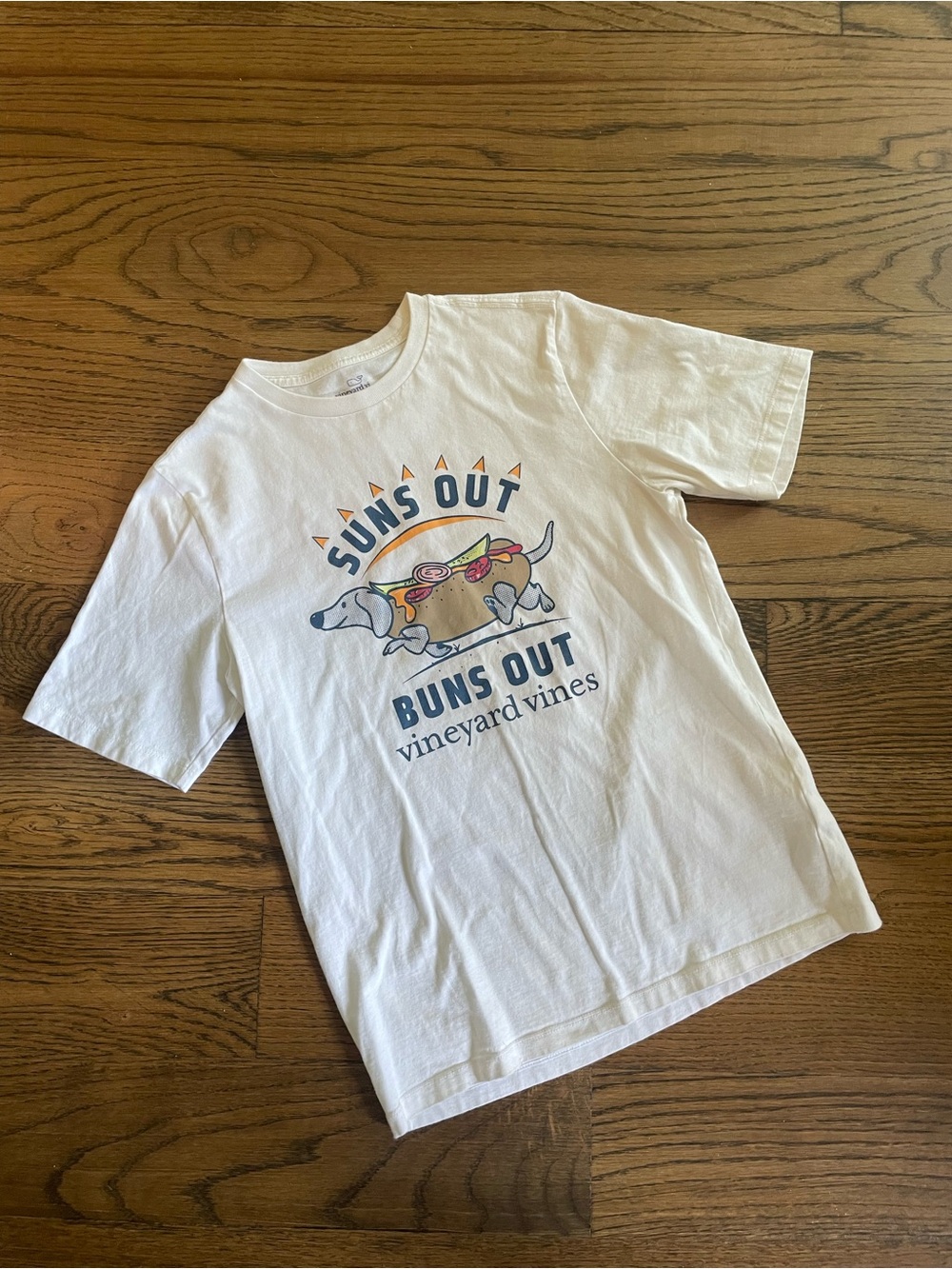 Vineyard Vines White Graphic Tee with Navy Logo - Kids Size Large